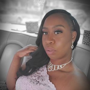 Meet your Posher, Earlisha